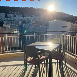 F4 120 M2 10 Minutes A Pieds Du Vieux Apartment