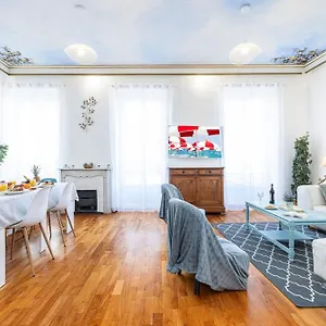 Risso - Comfortable 3 Bedrooms With Balcony Appartement