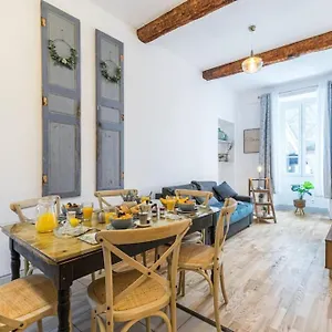 Gallieni - Superb & Unique In City Center Apartment